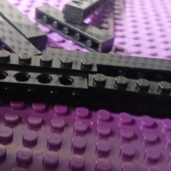 Lego - Black 1x6 Bricks and misc technic - 1oz - Picture 2 of 3
